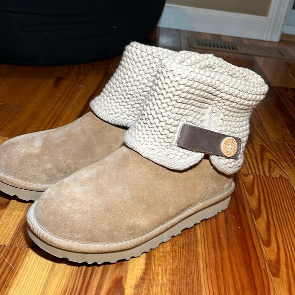 Women’s UGG boots size 7